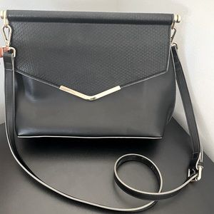 Black and gold purse